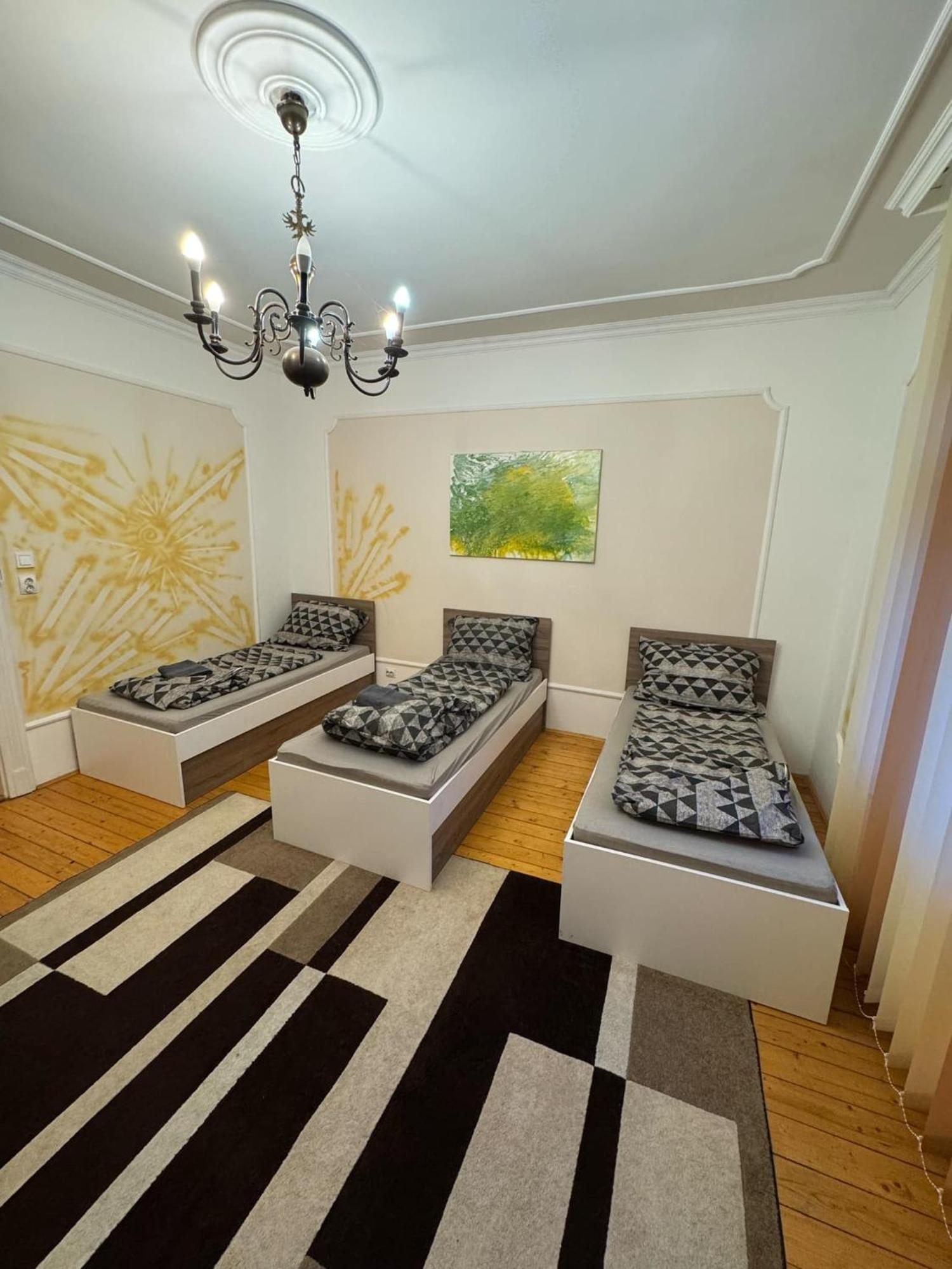 Hotel Kuriozum Vendeghaz à Szeged Extérieur photo