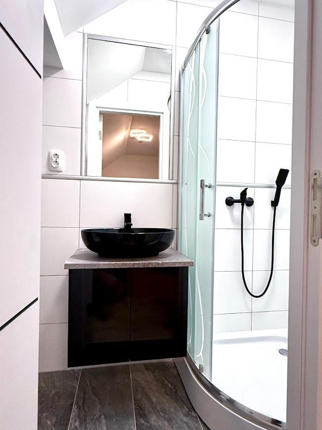 Hotel Kuriozum Vendeghaz à Szeged Extérieur photo